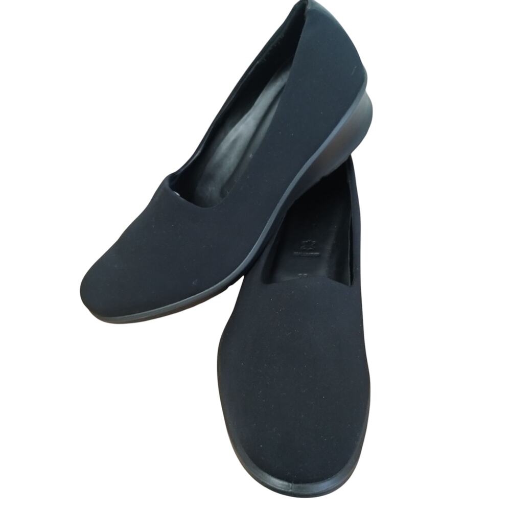 ECCO Womens  Felicia Black Loafers Slip On Stretchy Wedge Comfy Heels size 7 /38